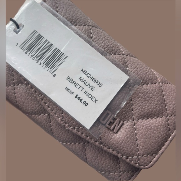 Steve Madden Blush Quilted Wallet - Picture 2 of 7